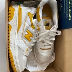 BRAND NEW New Balance 550s (Mens Size 7)